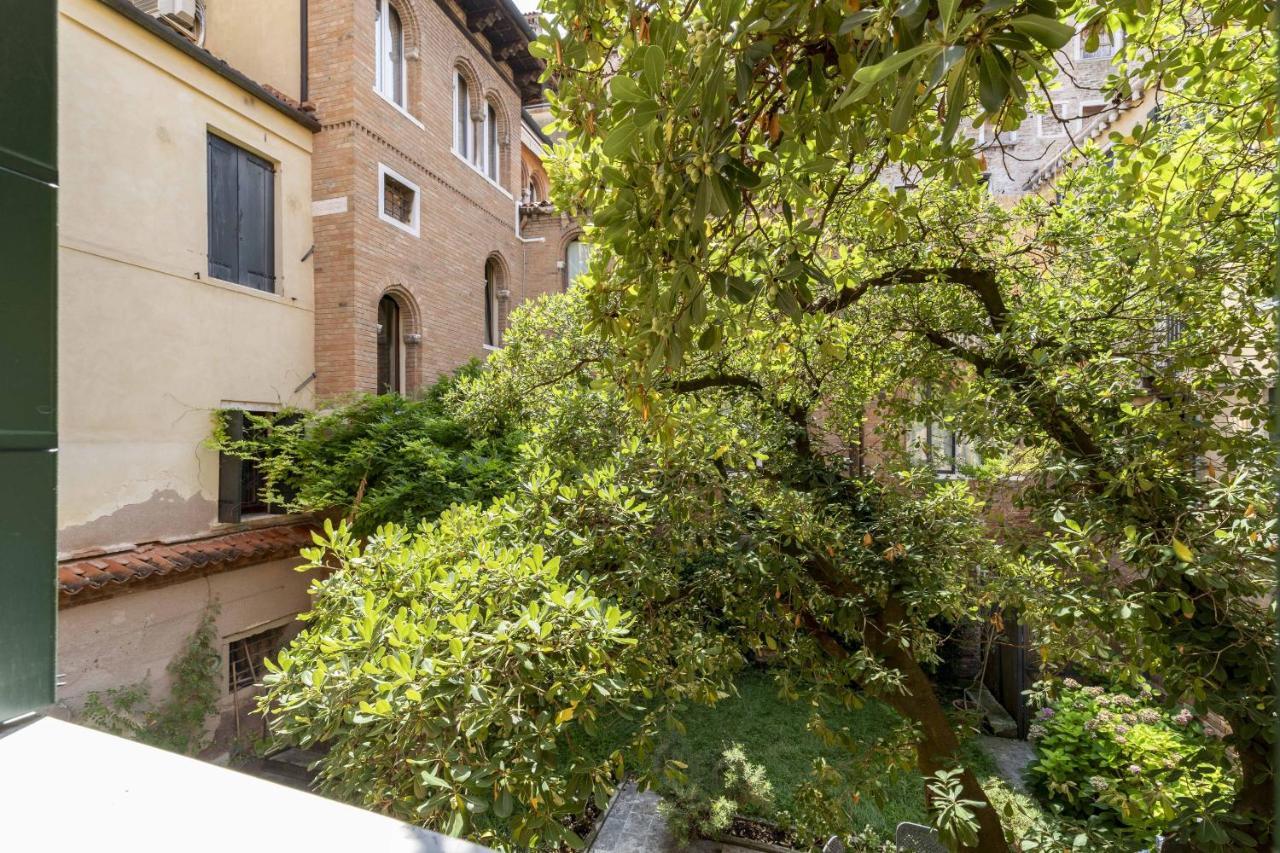 Ca' San Carlo Residence By Wonderful Italy Венеция Экстерьер фото