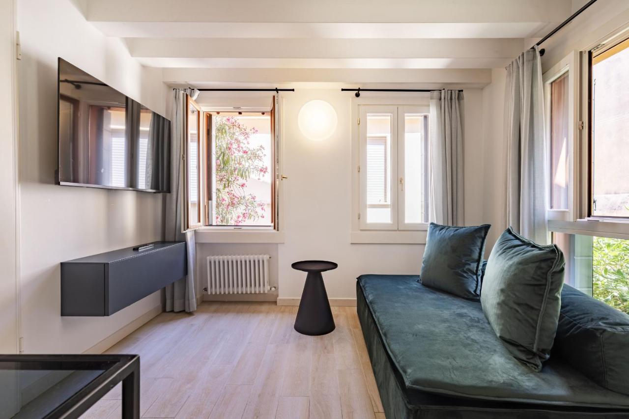 Ca' San Carlo Residence By Wonderful Italy Венеция Экстерьер фото