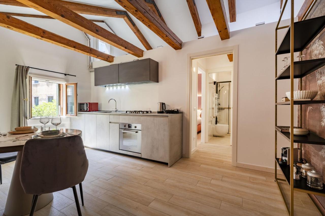 Ca' San Carlo Residence By Wonderful Italy Венеция Экстерьер фото